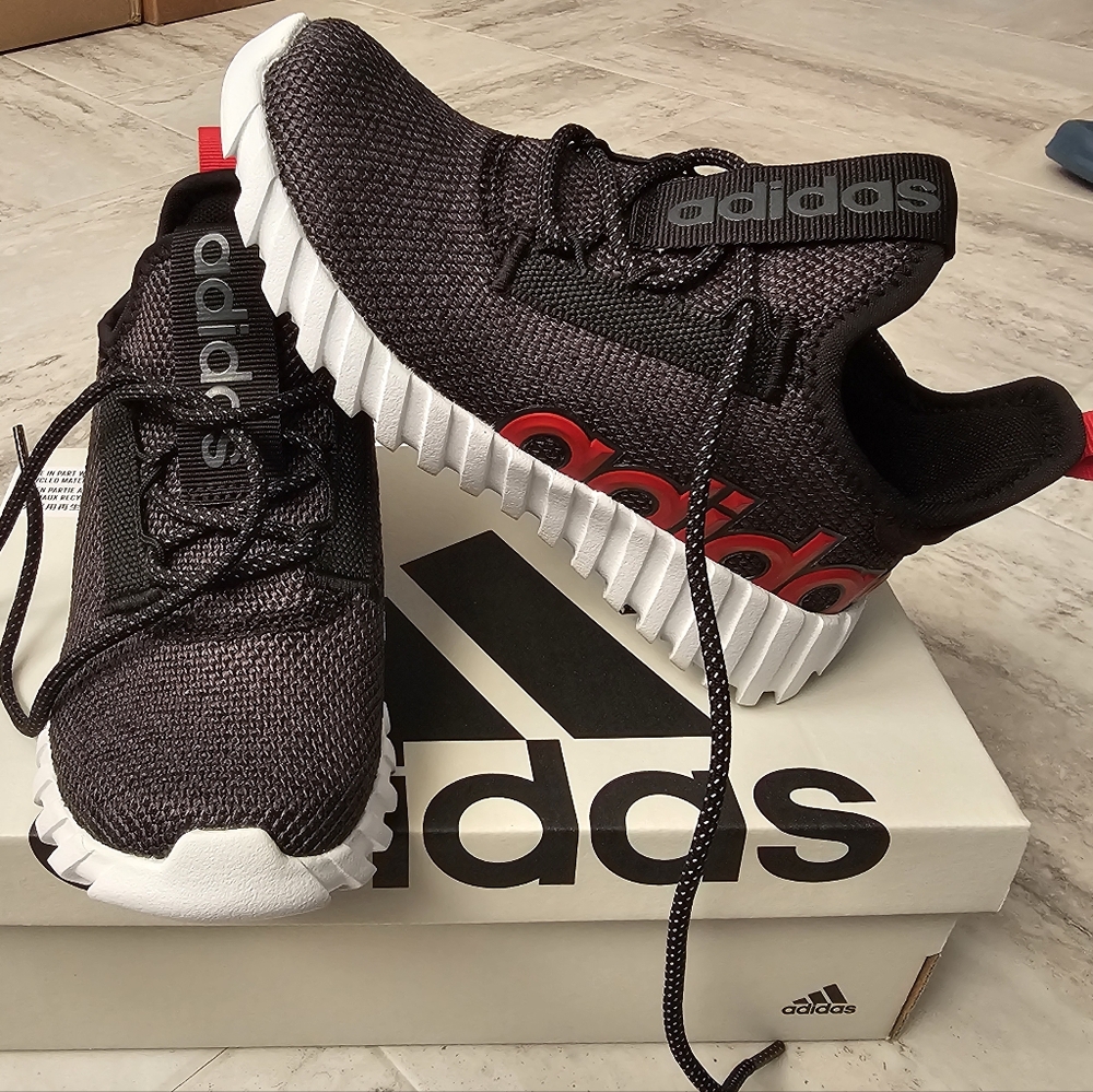 NWT 13K Adidas